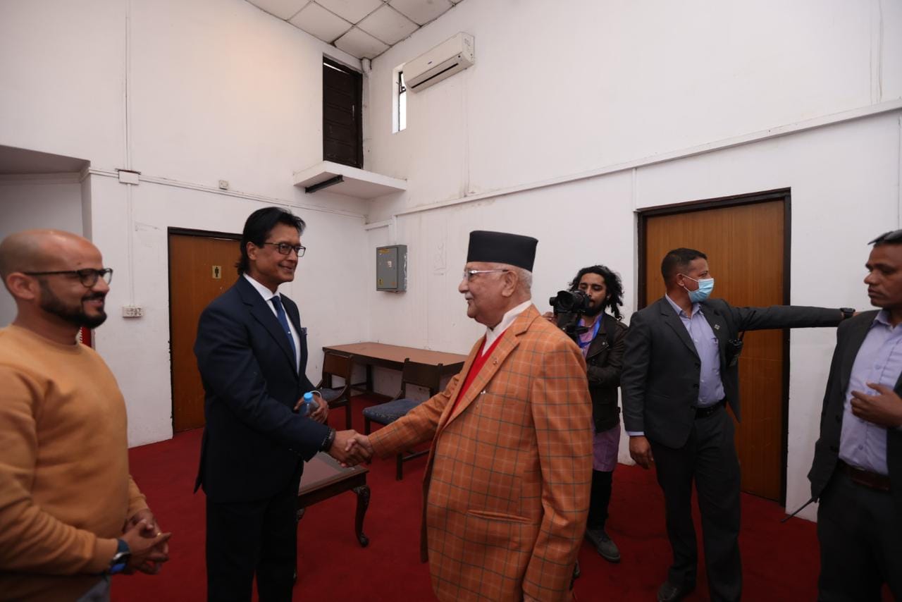 kp oli and rajesh hamal 2